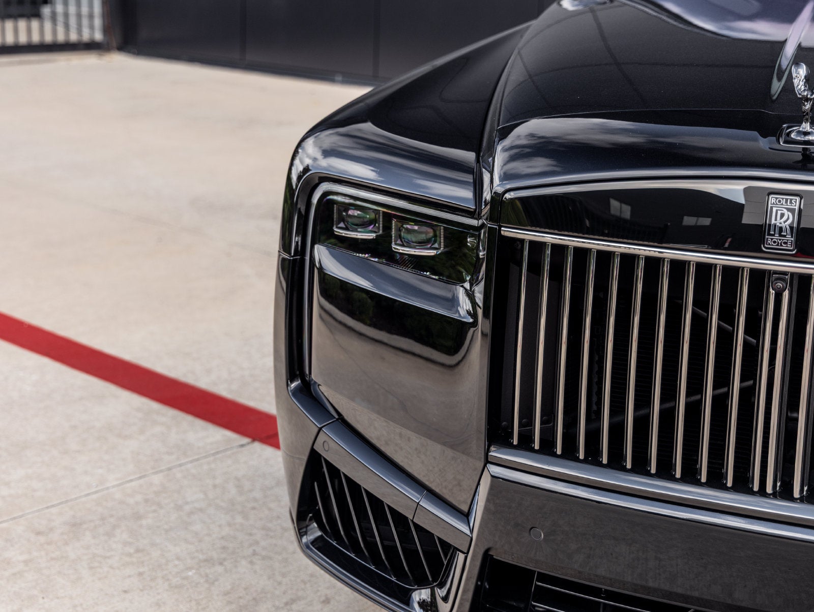 2026 Rolls-Royce Cullinan Black Badge