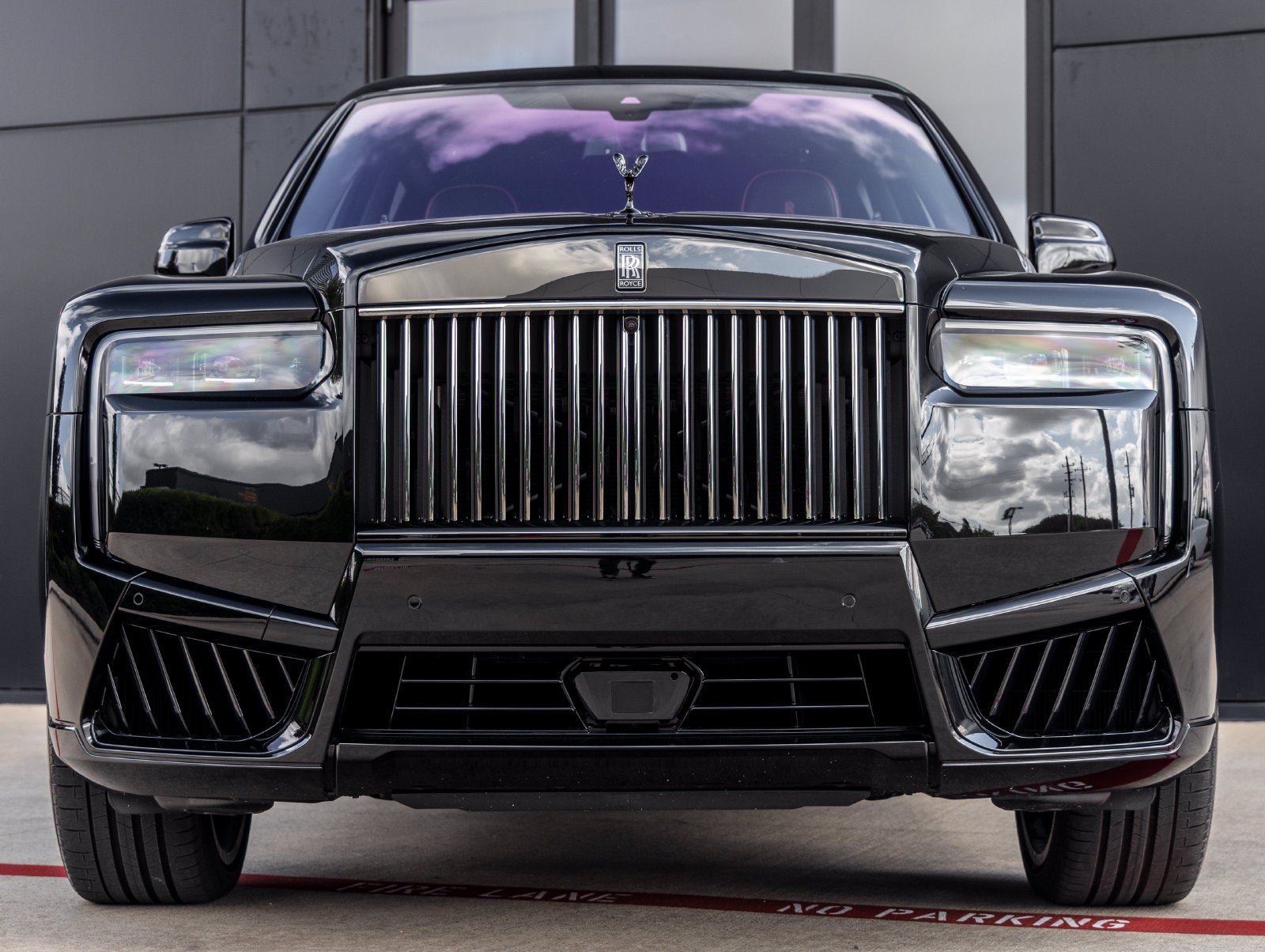 2026 Rolls-Royce Cullinan Black Badge