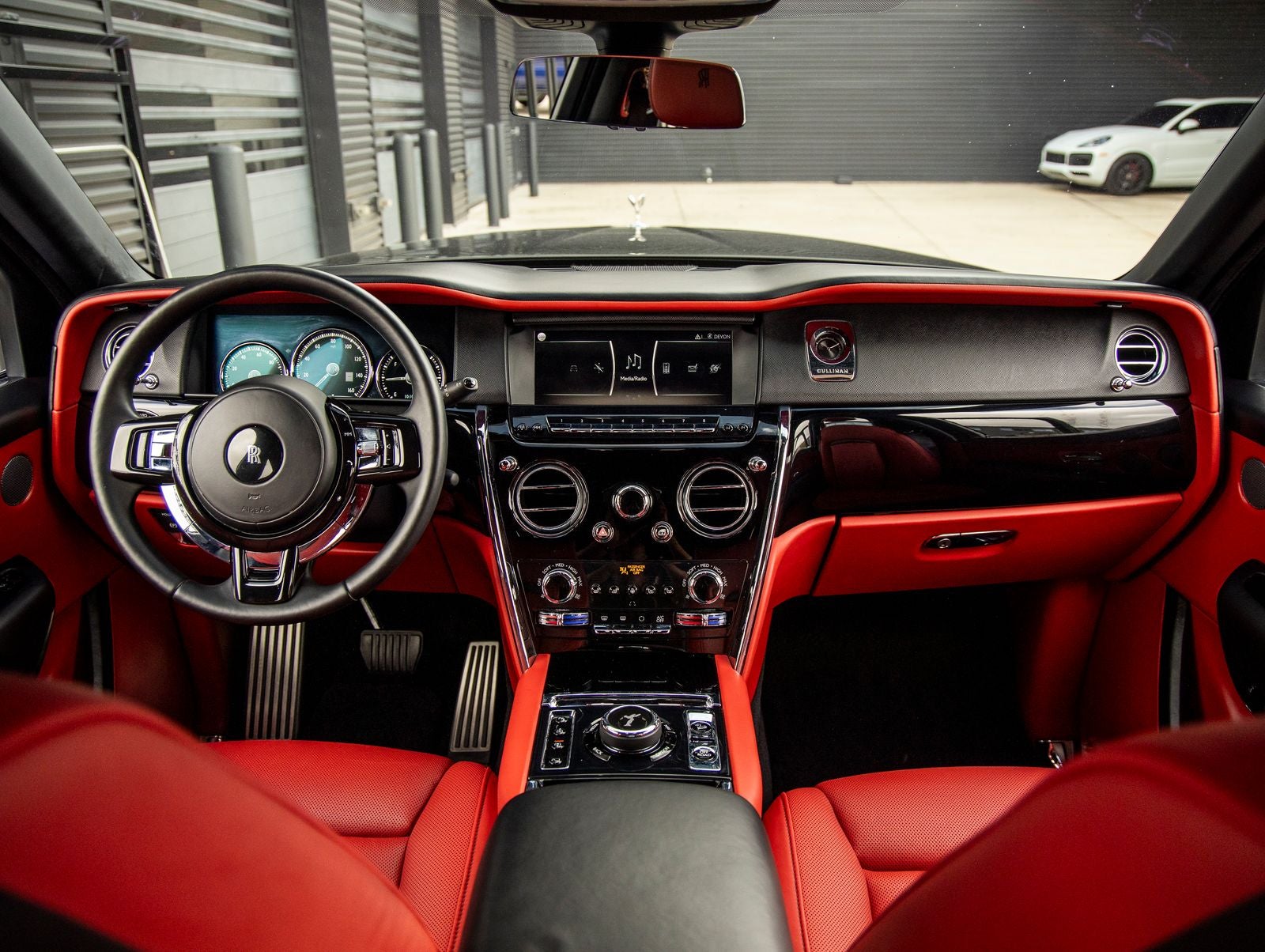 2021 Rolls-Royce Cullinan Base