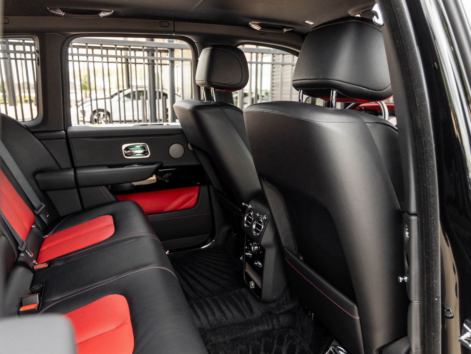 2023 Rolls-Royce Cullinan Base