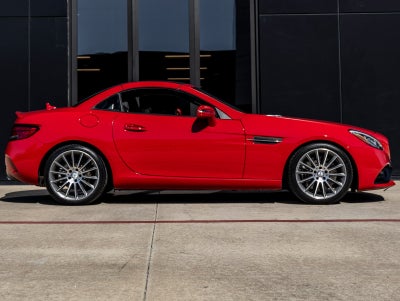 2017 Mercedes-Benz SLC SLC 300