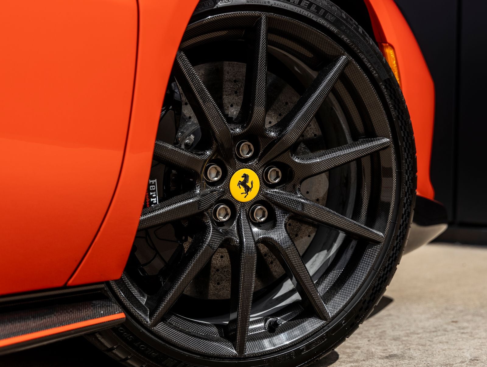 2024 Ferrari 296 GTS Base