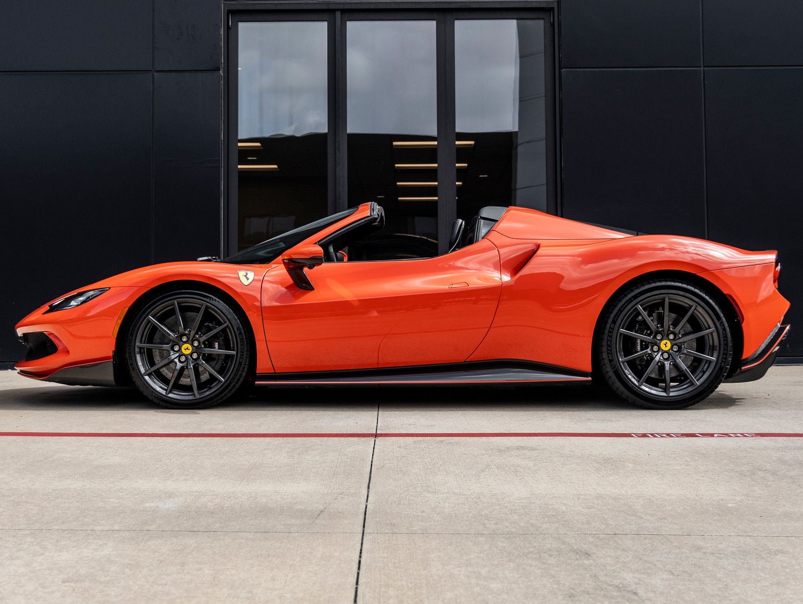 2024 Ferrari 296 GTS Base
