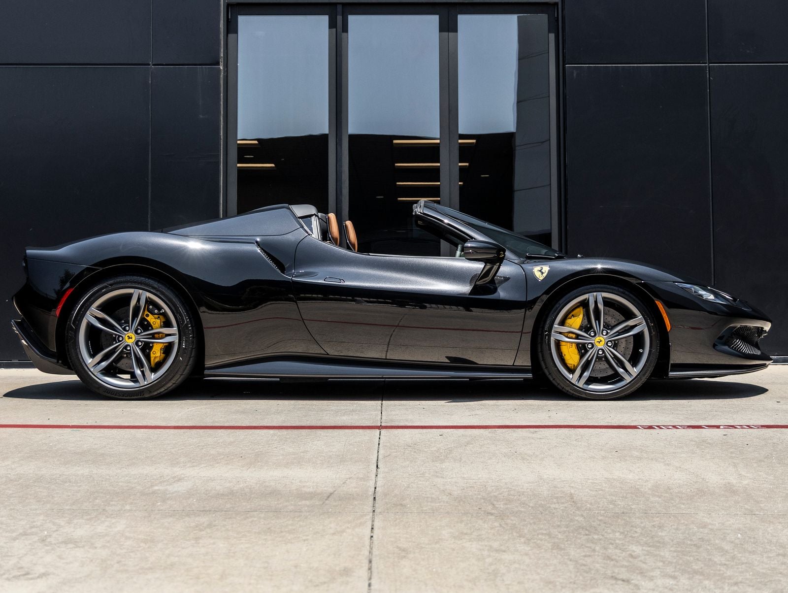 2025 Ferrari 296 GTS Base