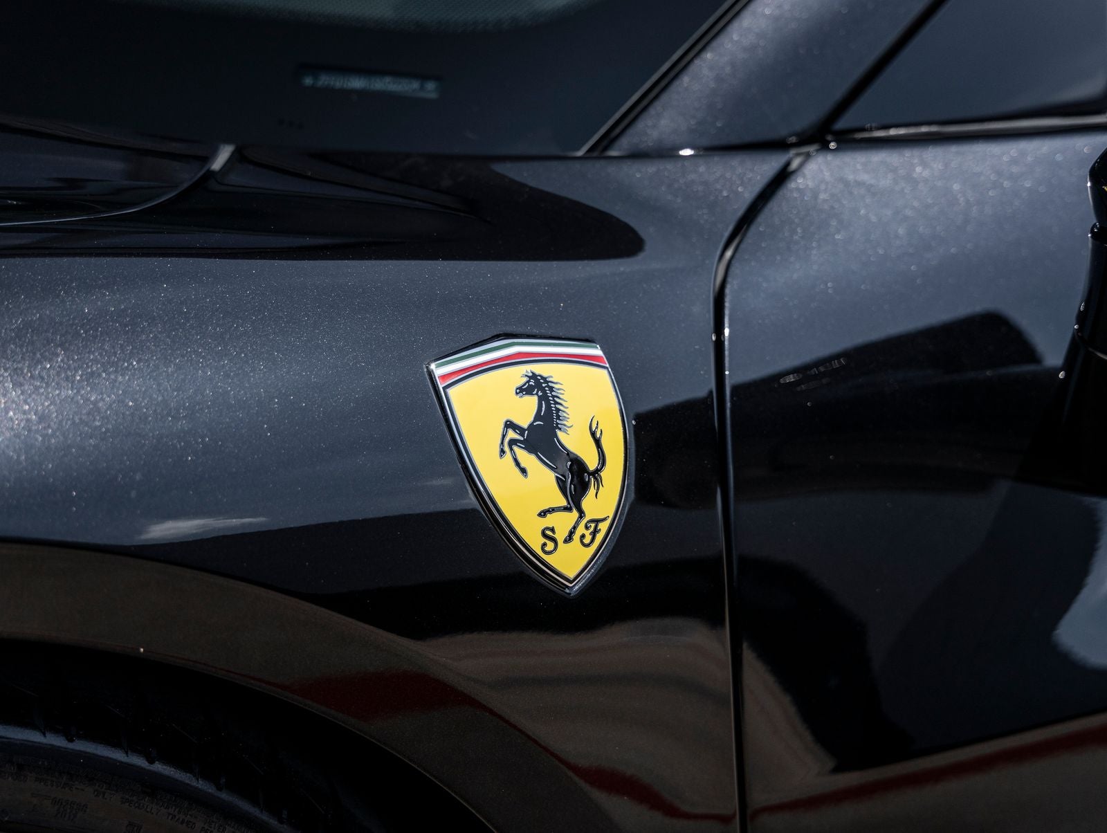 2025 Ferrari 296 GTS Base
