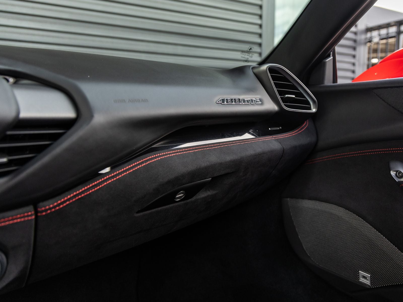 2017 Ferrari 488 GTB Base