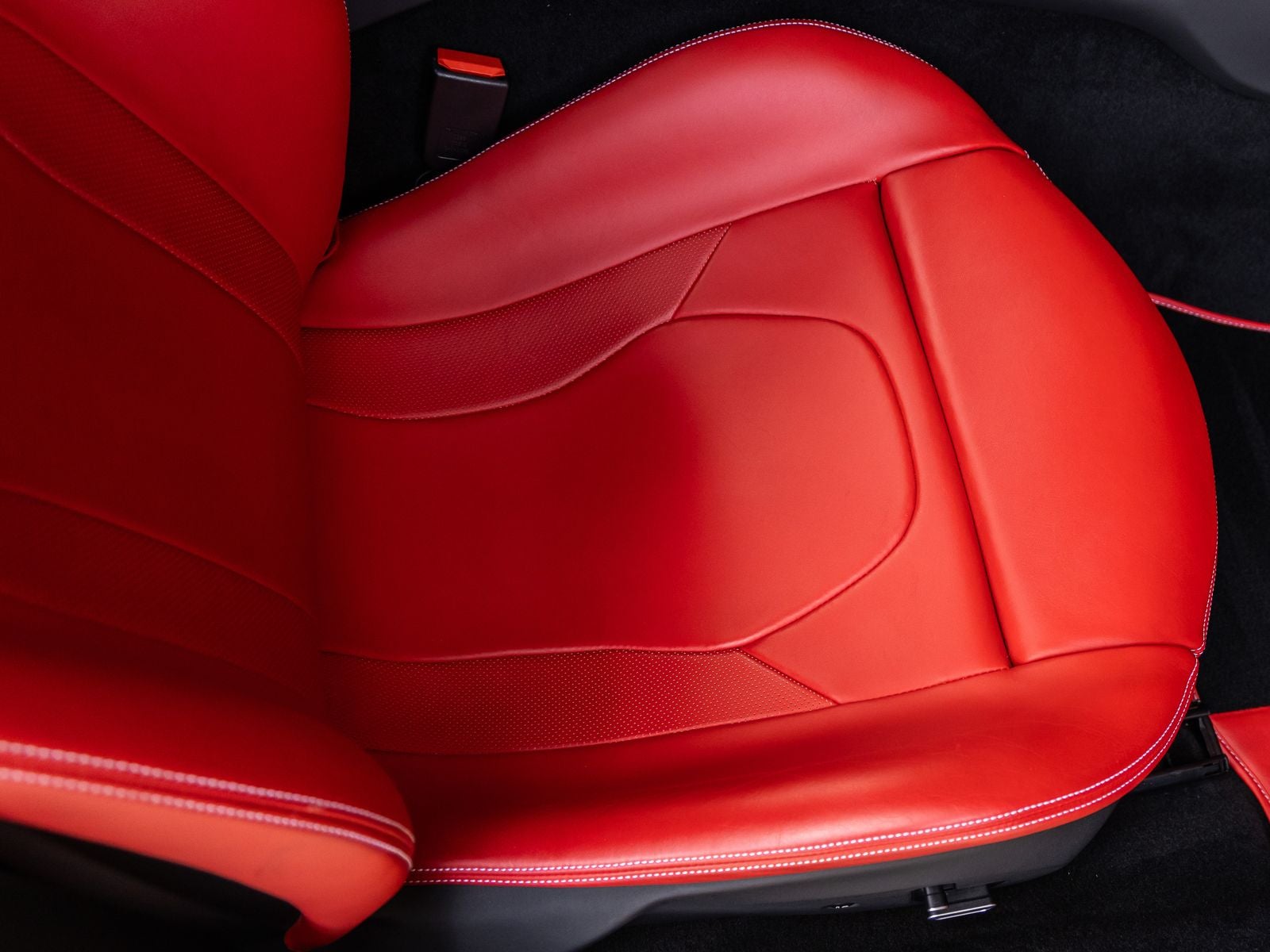 2020 Ferrari Portofino Base