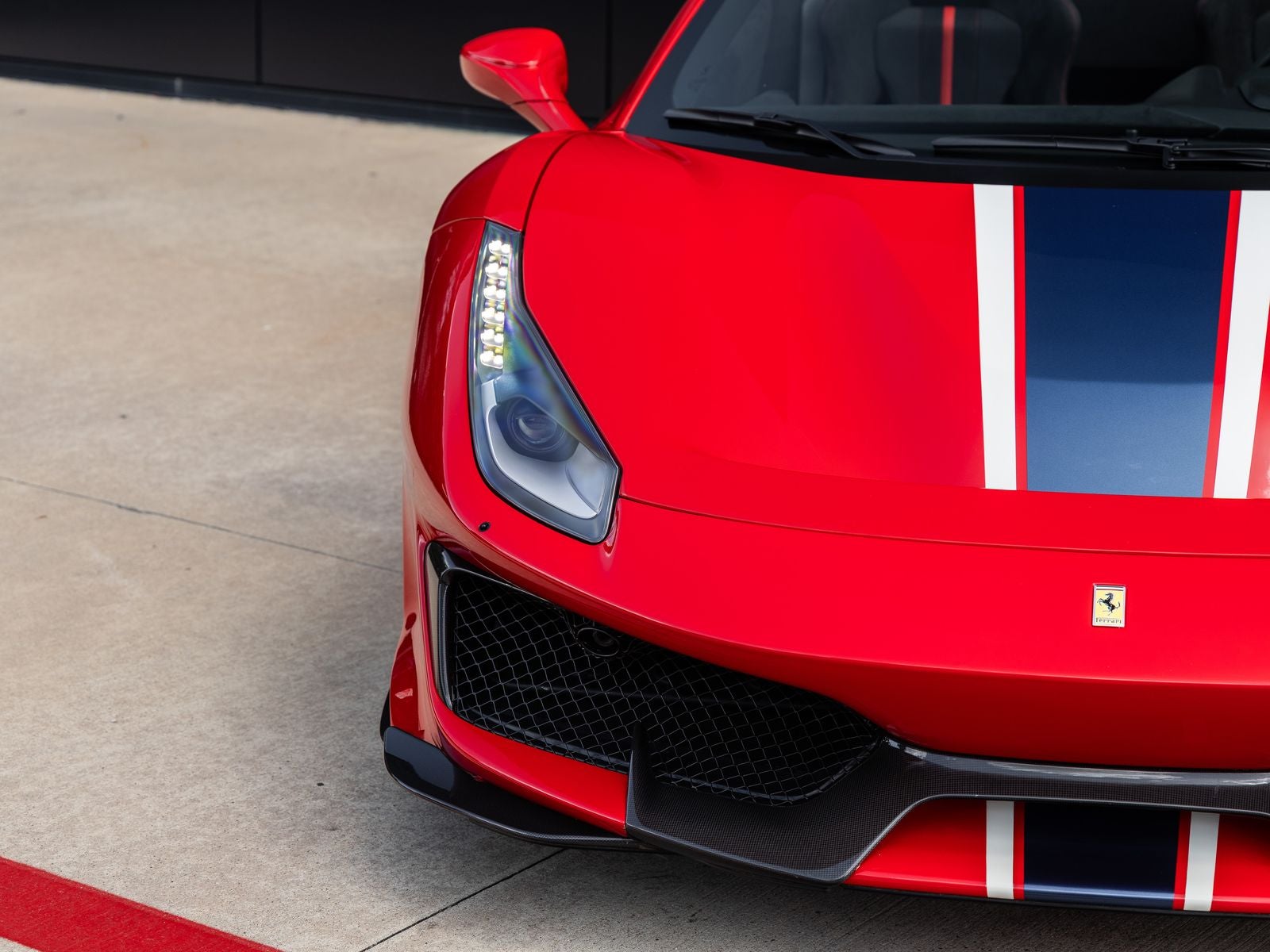 2020 Ferrari 488 Pista Base