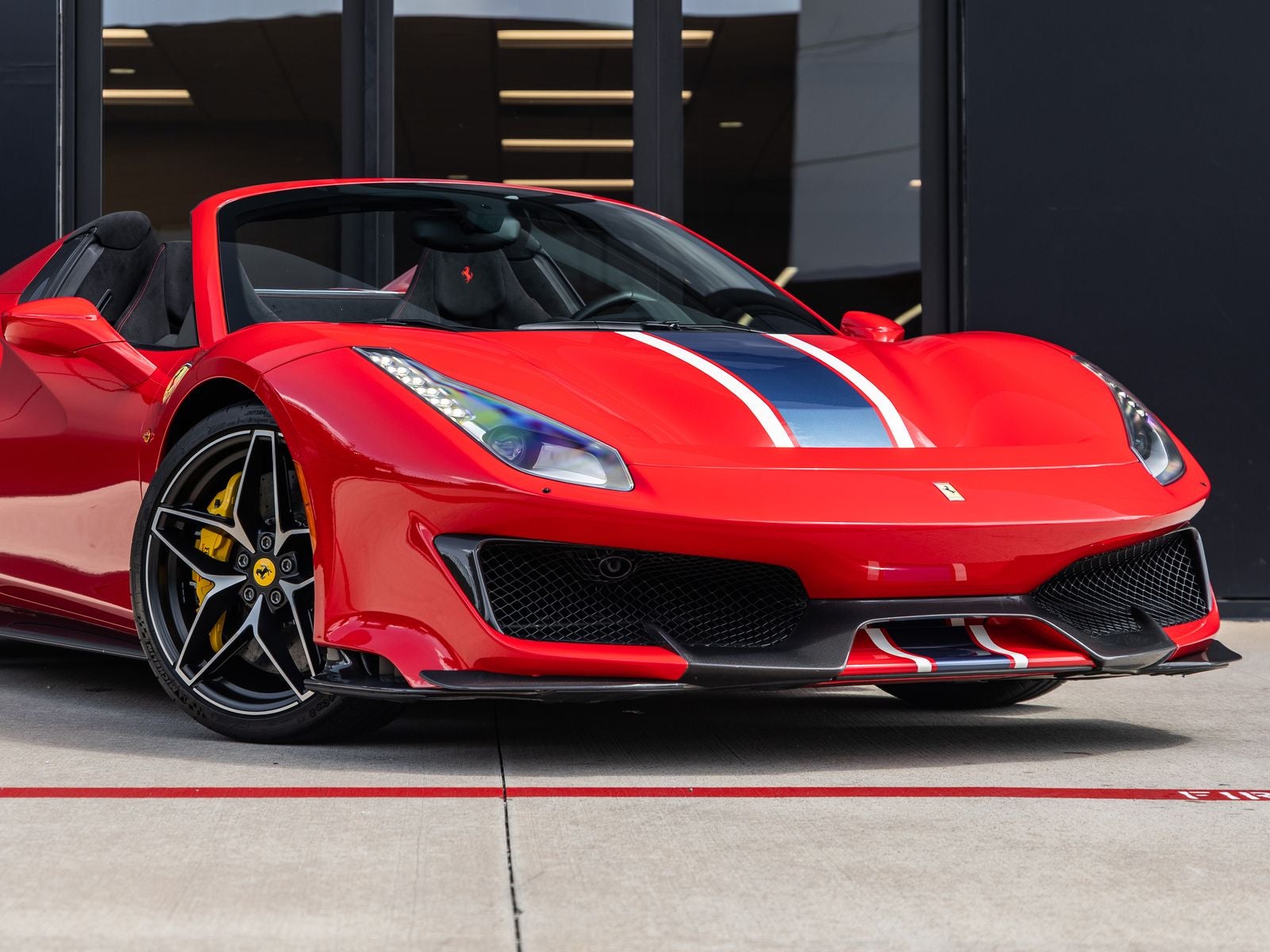 2020 Ferrari 488 Pista Base