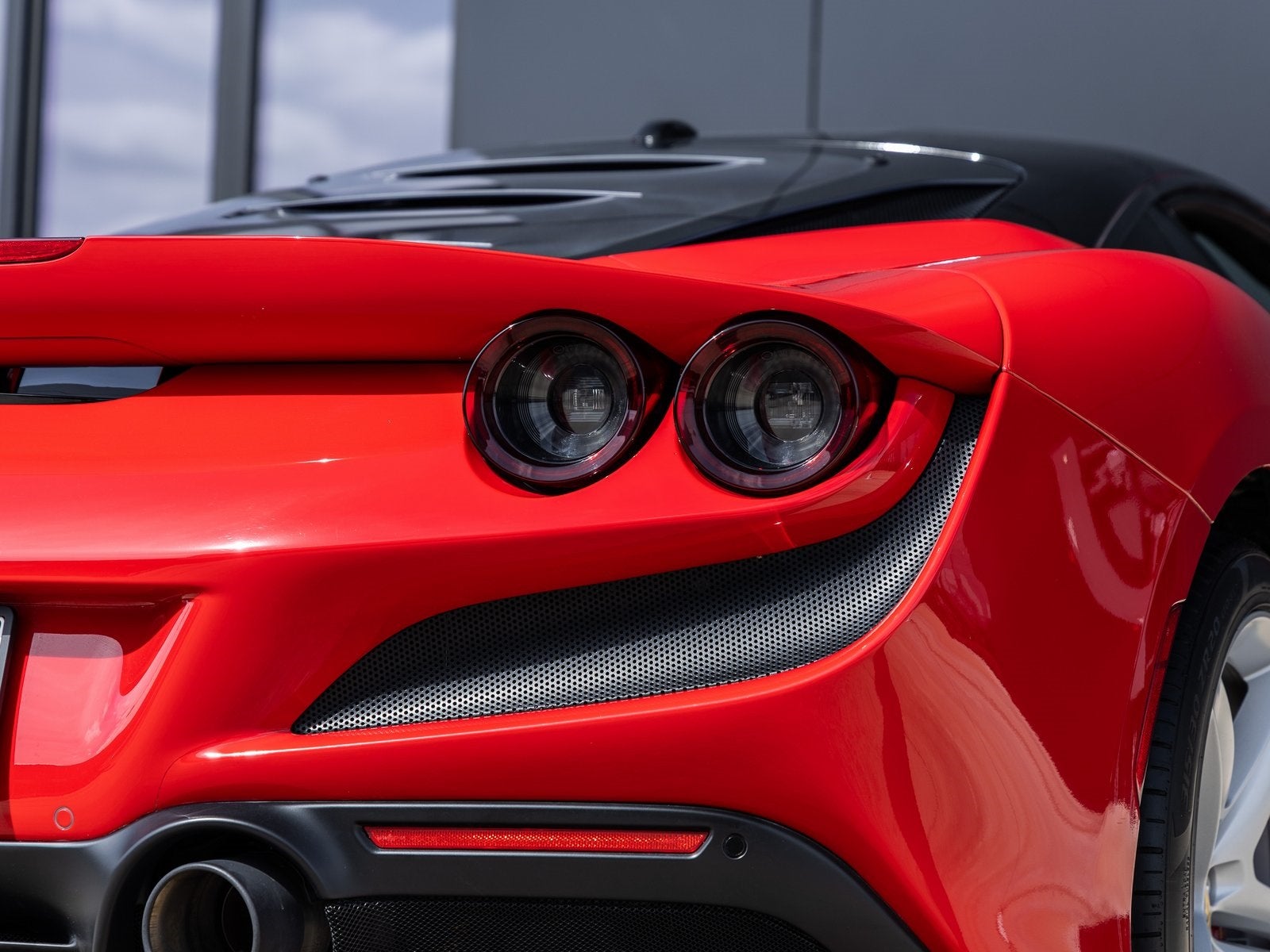 2020 Ferrari F8 Tributo Base