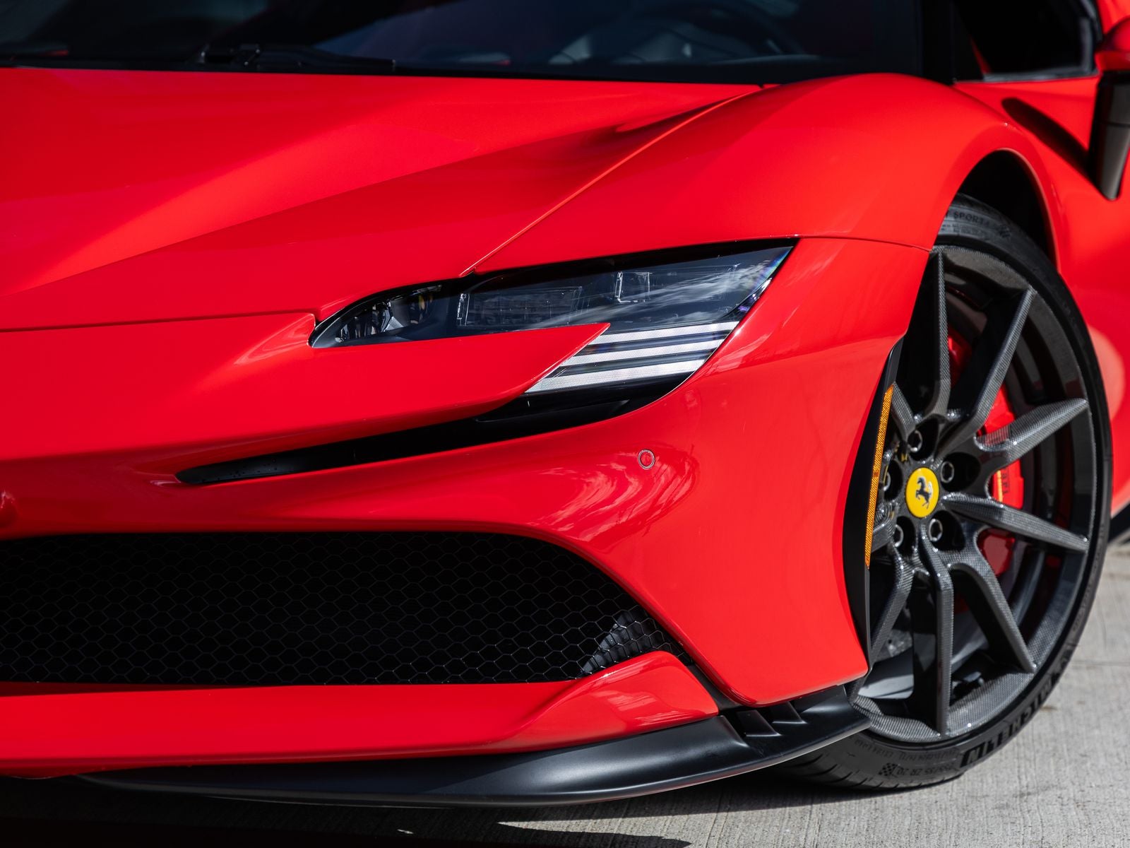2022 Ferrari SF90 Stradale Base