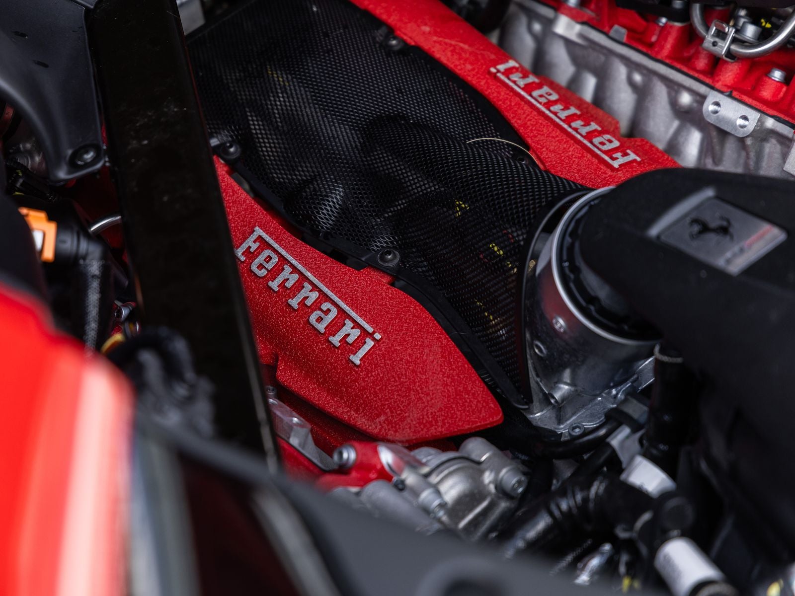 2022 Ferrari SF90 Stradale Base