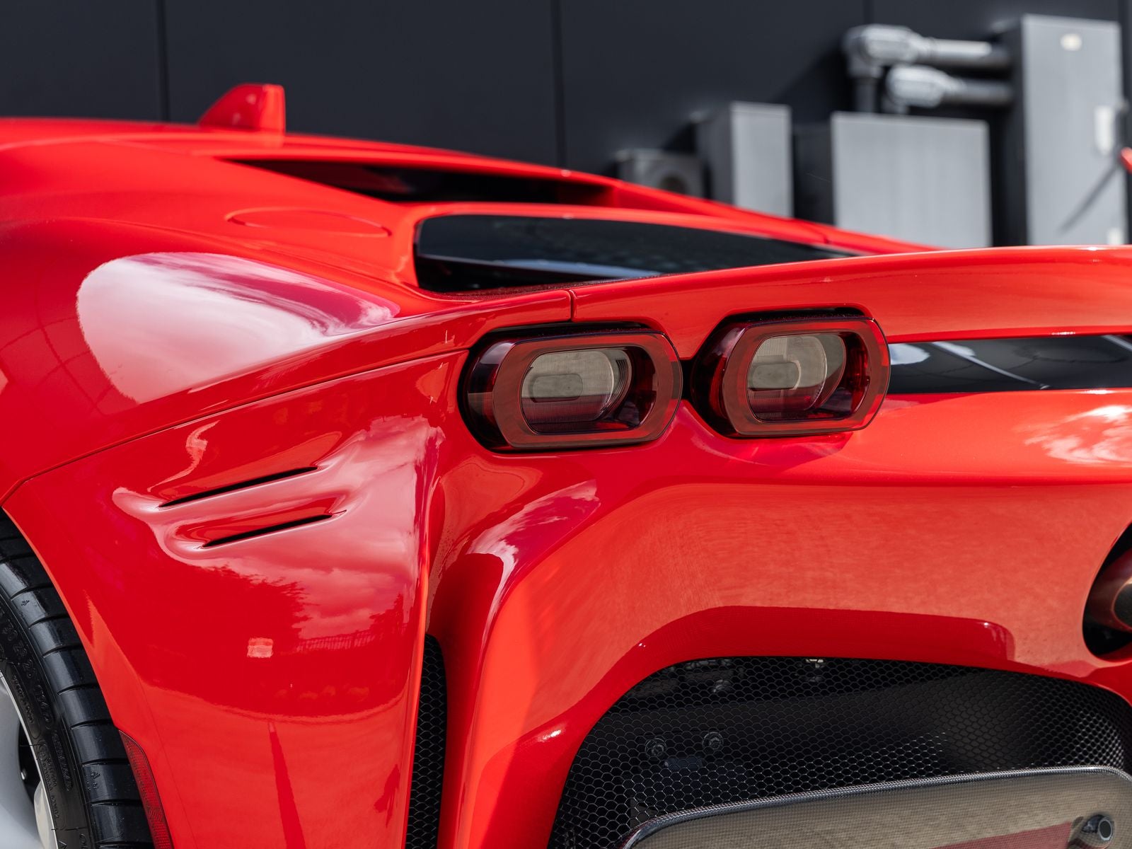 2021 Ferrari SF90 Stradale Base