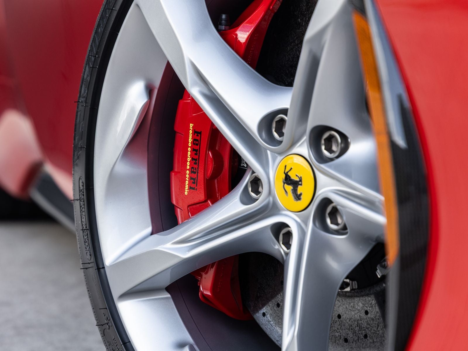 2021 Ferrari SF90 Stradale Base