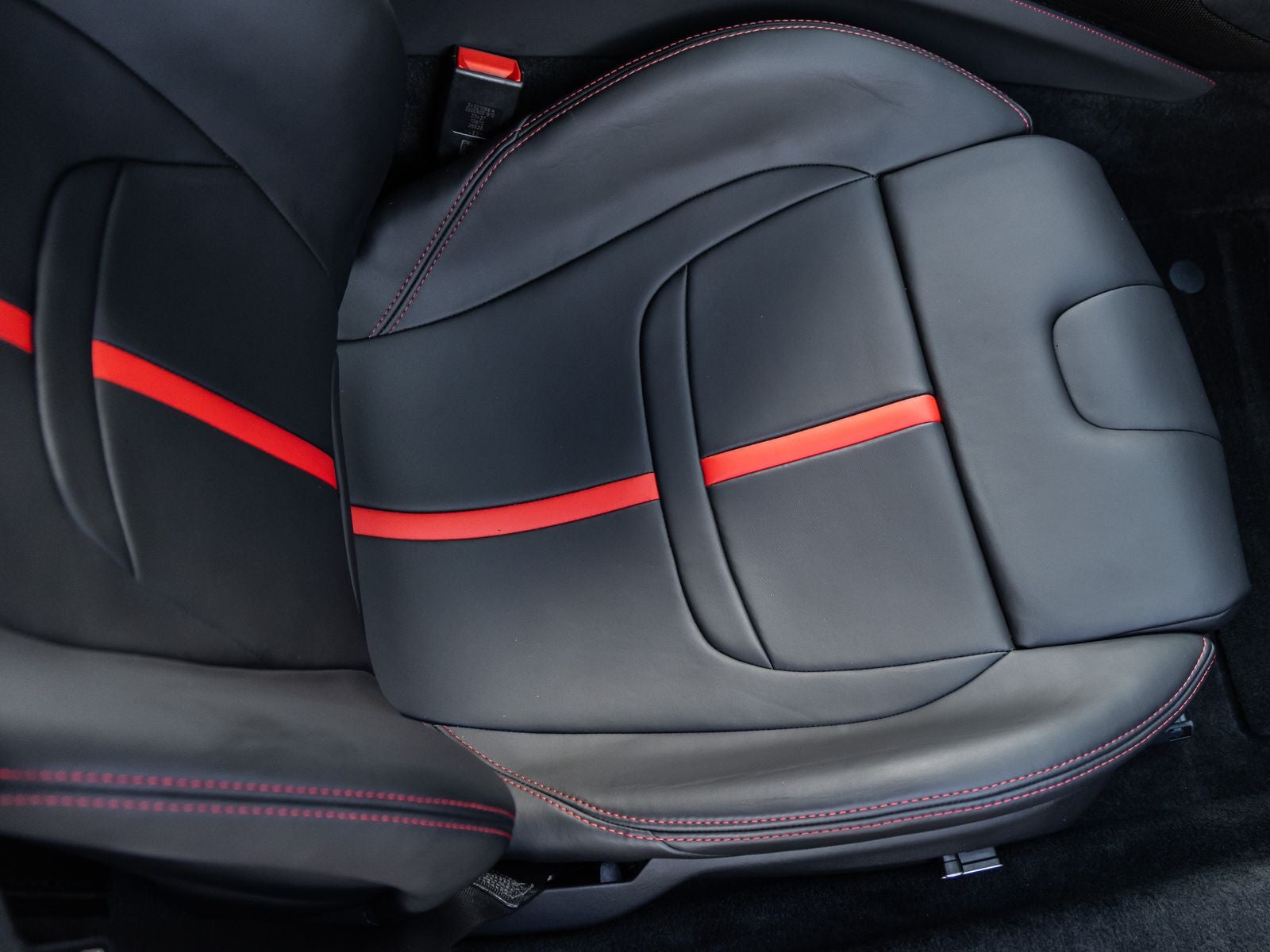 2021 Ferrari SF90 Stradale Base