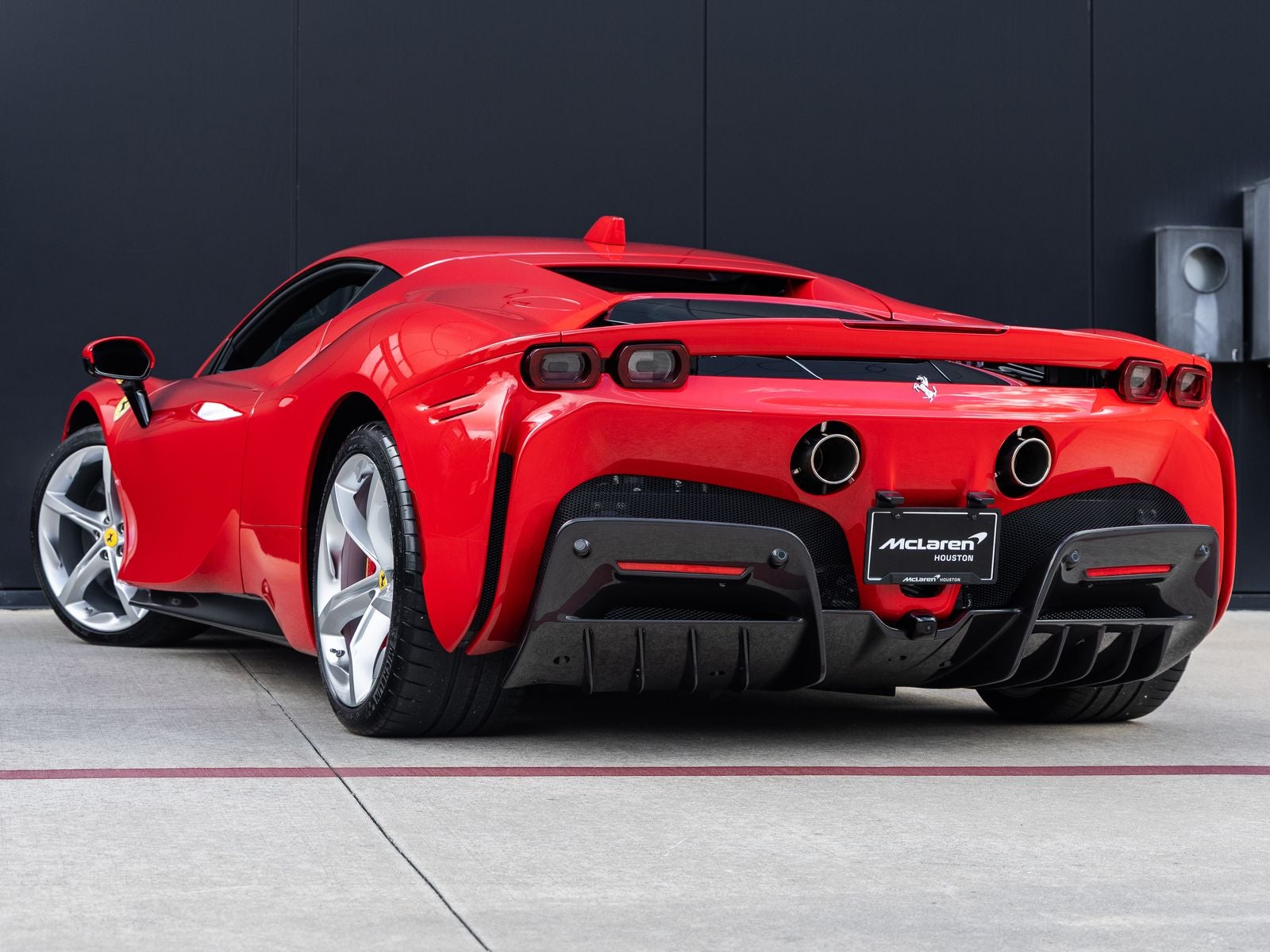 2021 Ferrari SF90 Stradale Base