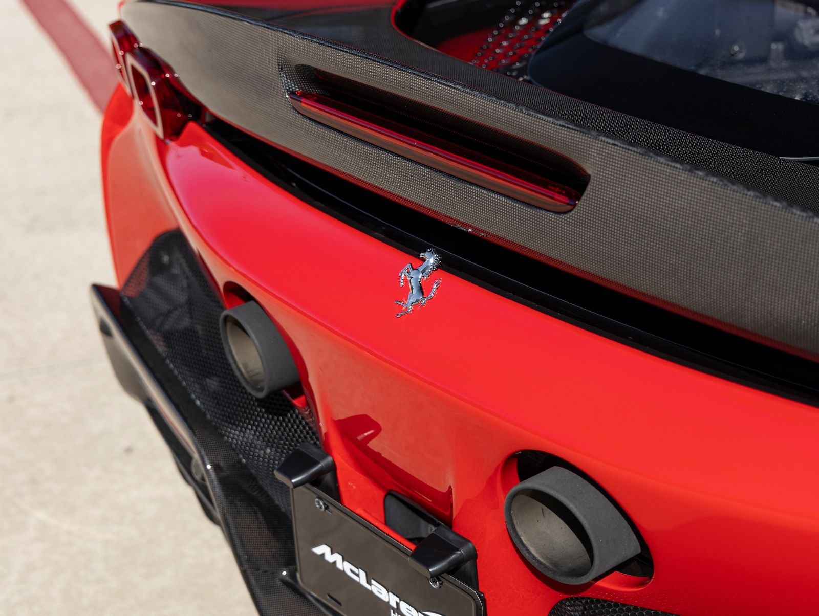 2023 Ferrari SF90 Stradale Base