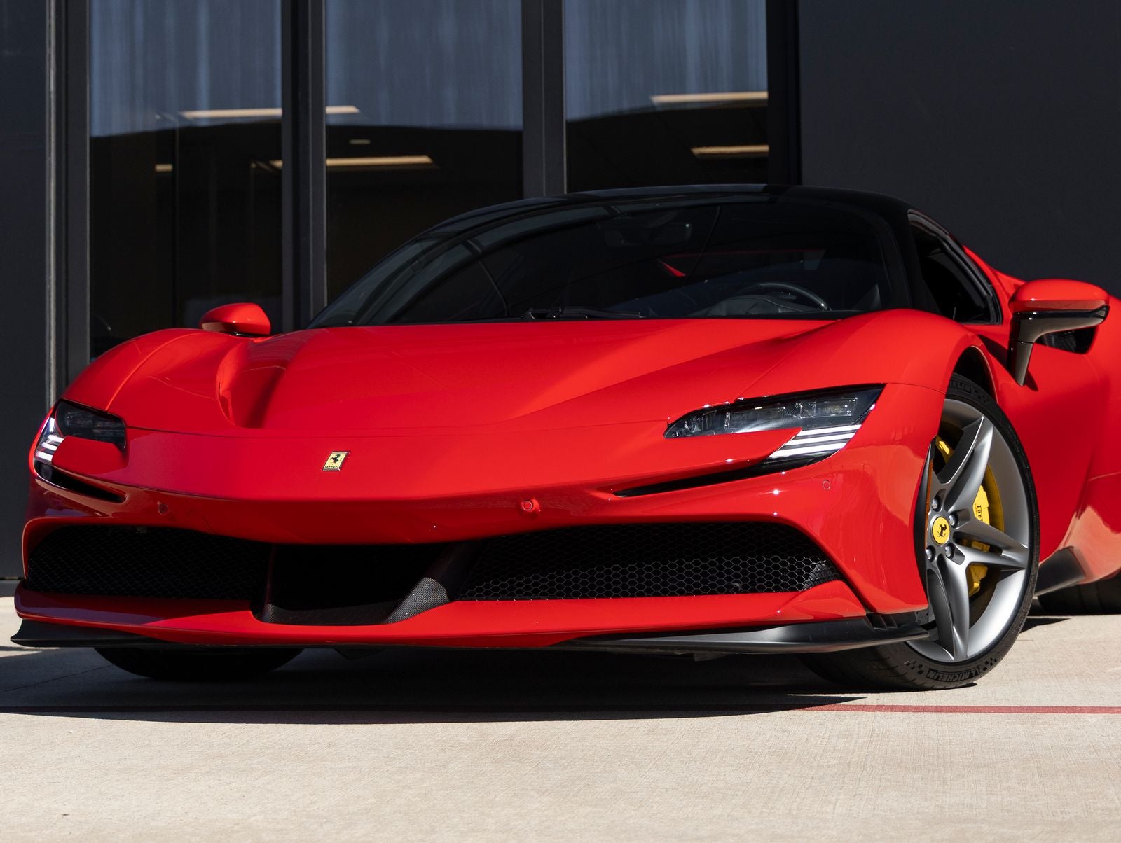 2023 Ferrari SF90 Stradale Base