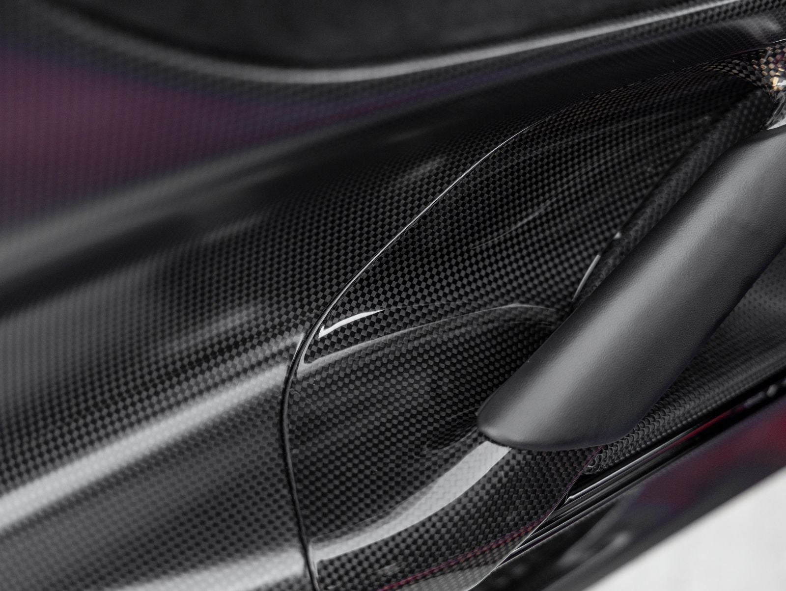 2023 Ferrari SF90 Stradale Base