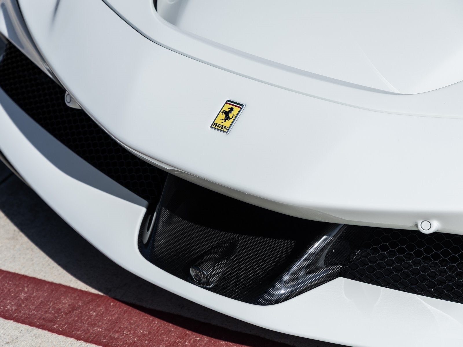 2023 Ferrari SF90 Stradale Base