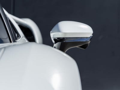 2023 Ferrari SF90 Stradale Base