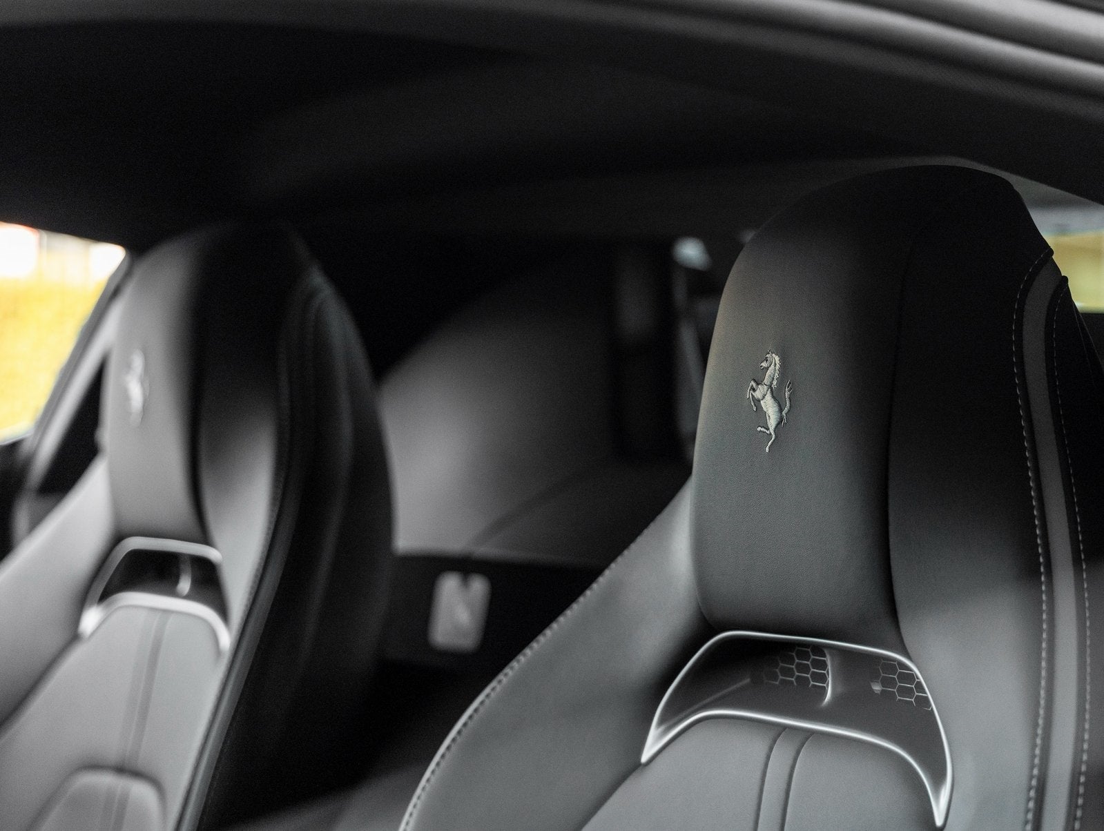 2023 Ferrari SF90 Stradale Base