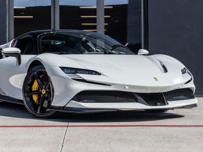 2023 Ferrari SF90 Stradale Base