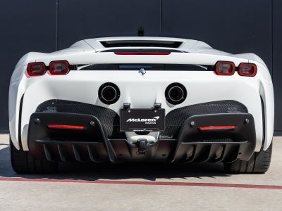 2023 Ferrari SF90 Stradale Base