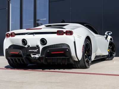 2023 Ferrari SF90 Stradale Base