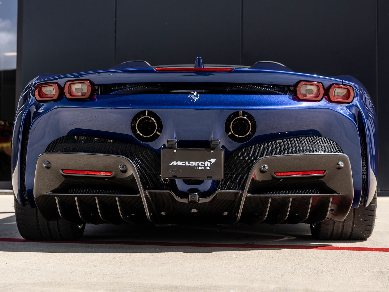 2022 Ferrari SF90 Spider Base