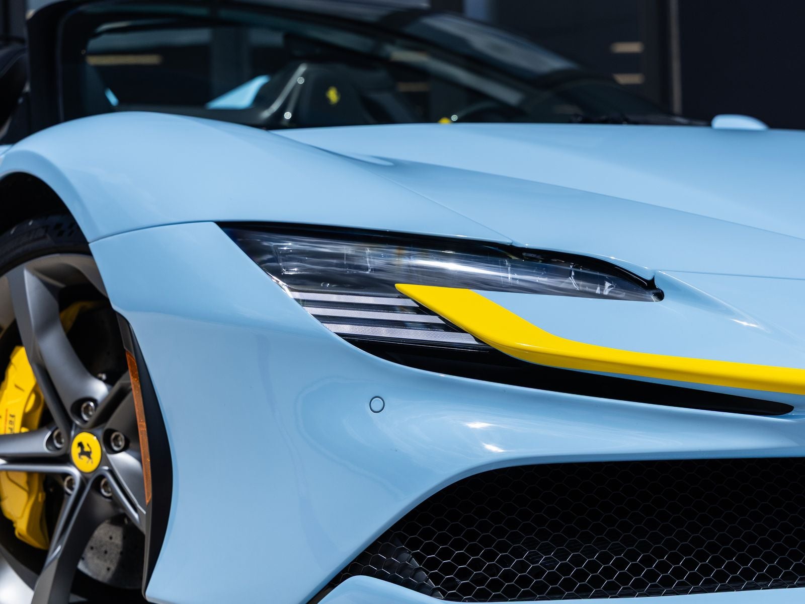 2024 Ferrari SF90 Spider Base