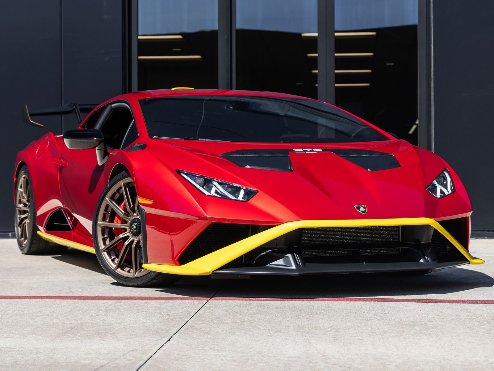 2022 Lamborghini Huracan STO Base