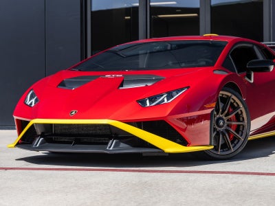 2022 Lamborghini Huracan STO Base