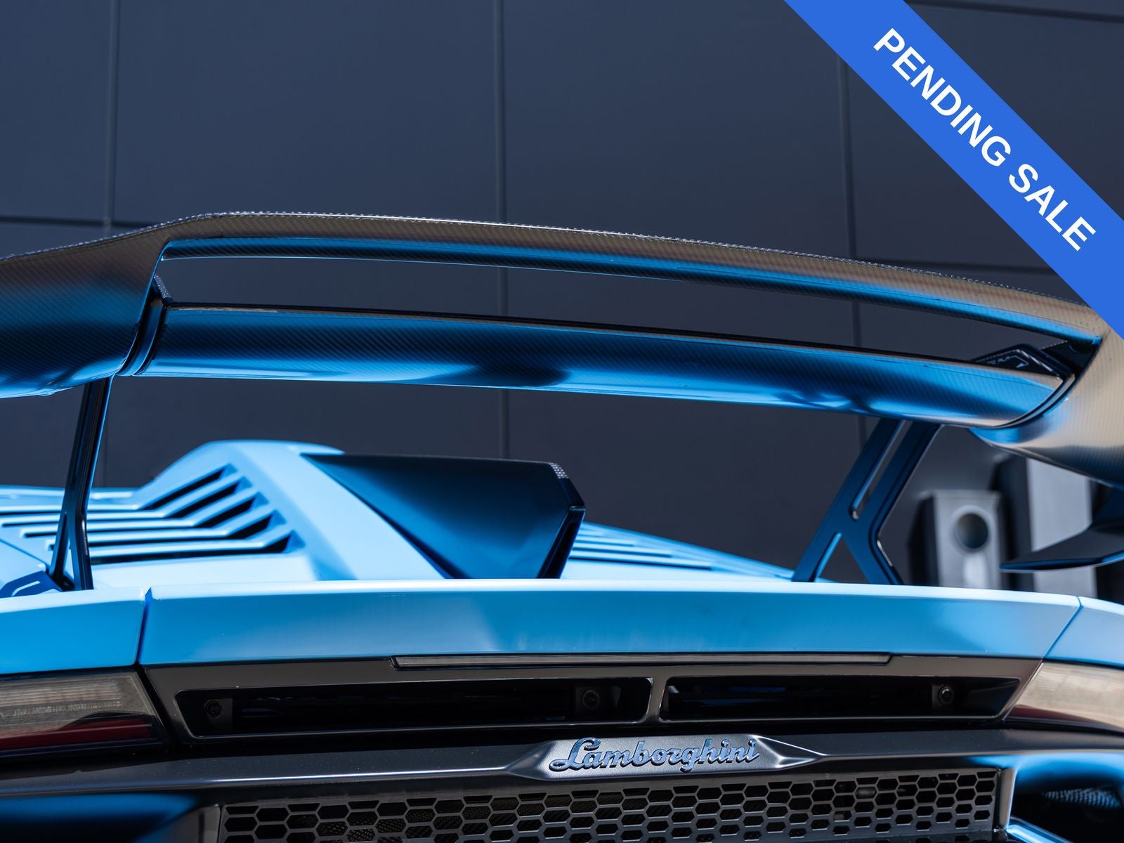 2024 Lamborghini Huracan STO Base