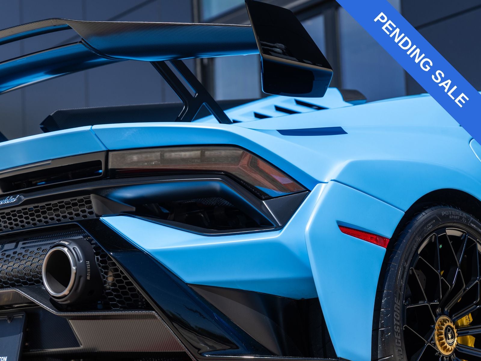 2024 Lamborghini Huracan STO Base