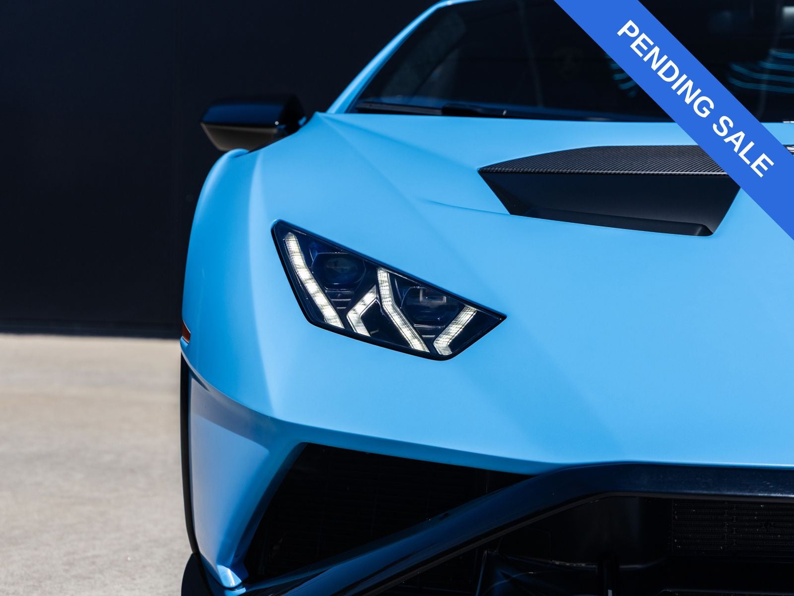 2024 Lamborghini Huracan STO Base