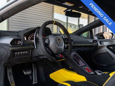 2024 Lamborghini Huracan STO Base