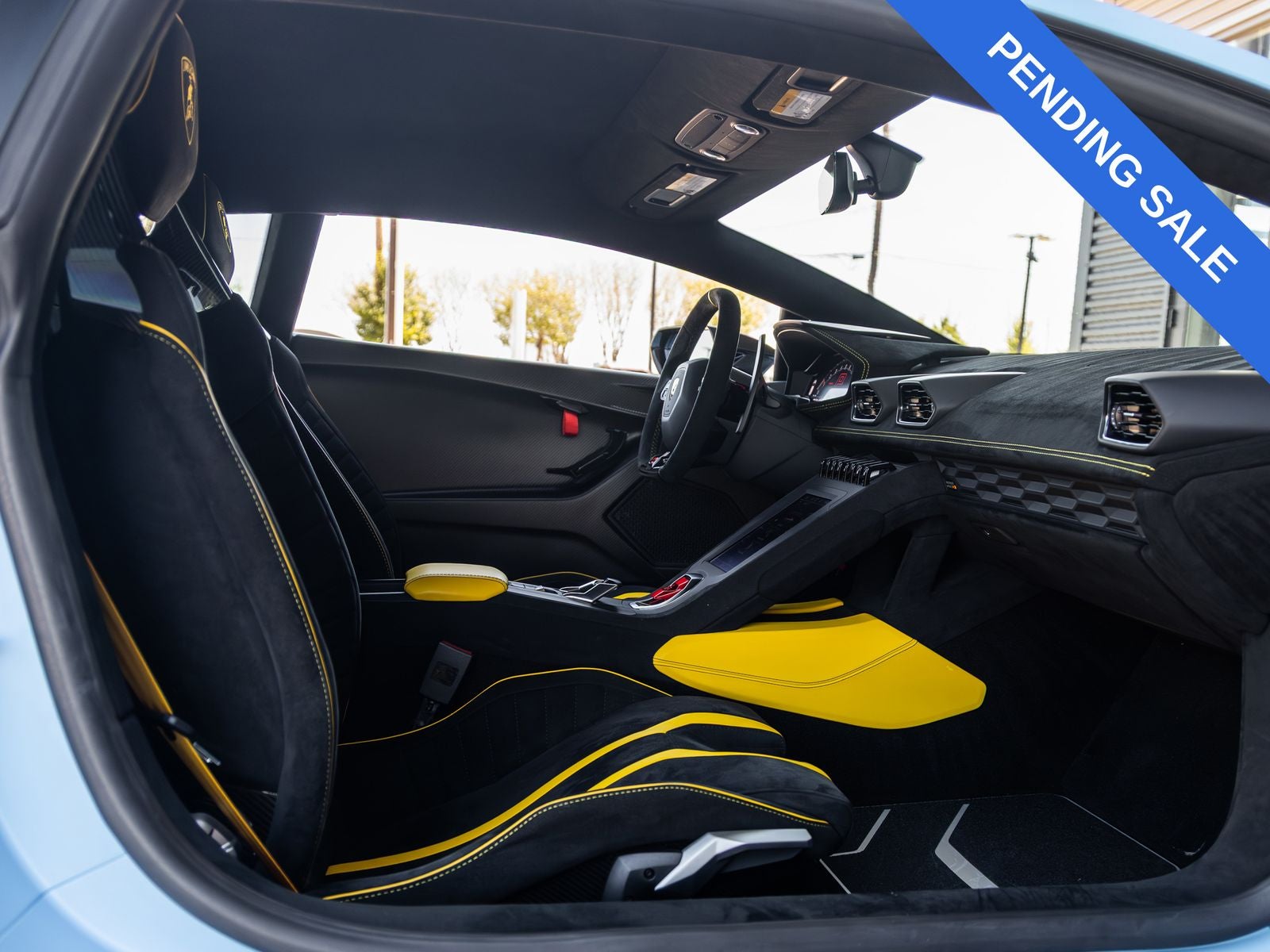 2024 Lamborghini Huracan STO Base