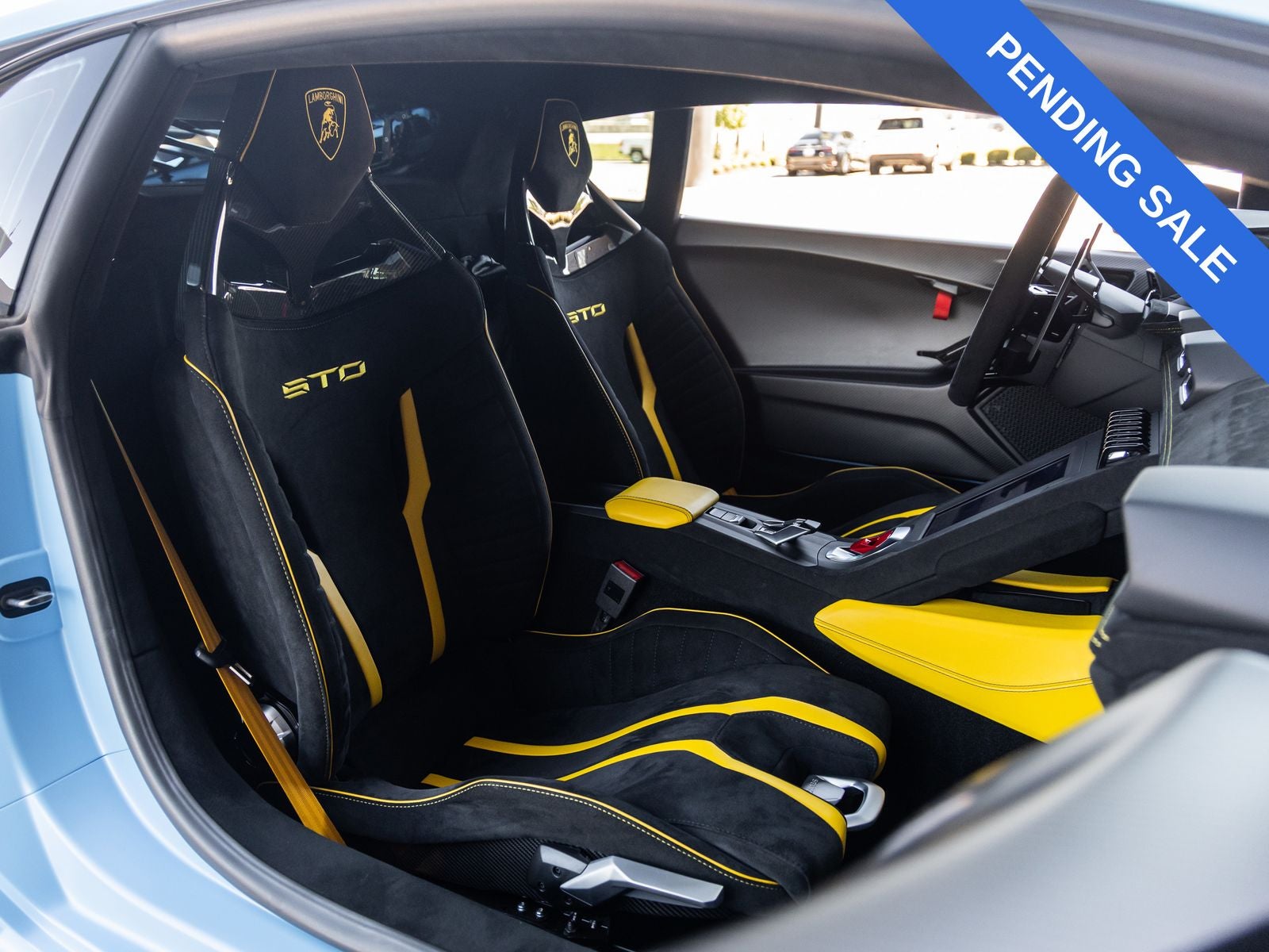 2024 Lamborghini Huracan STO Base