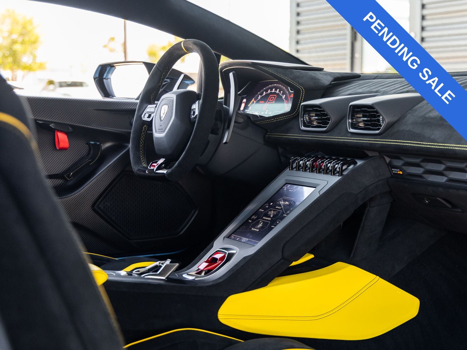 2024 Lamborghini Huracan STO Base