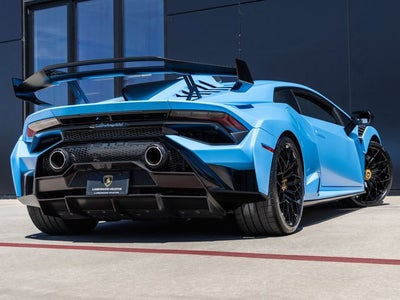 2024 Lamborghini Huracan STO Base