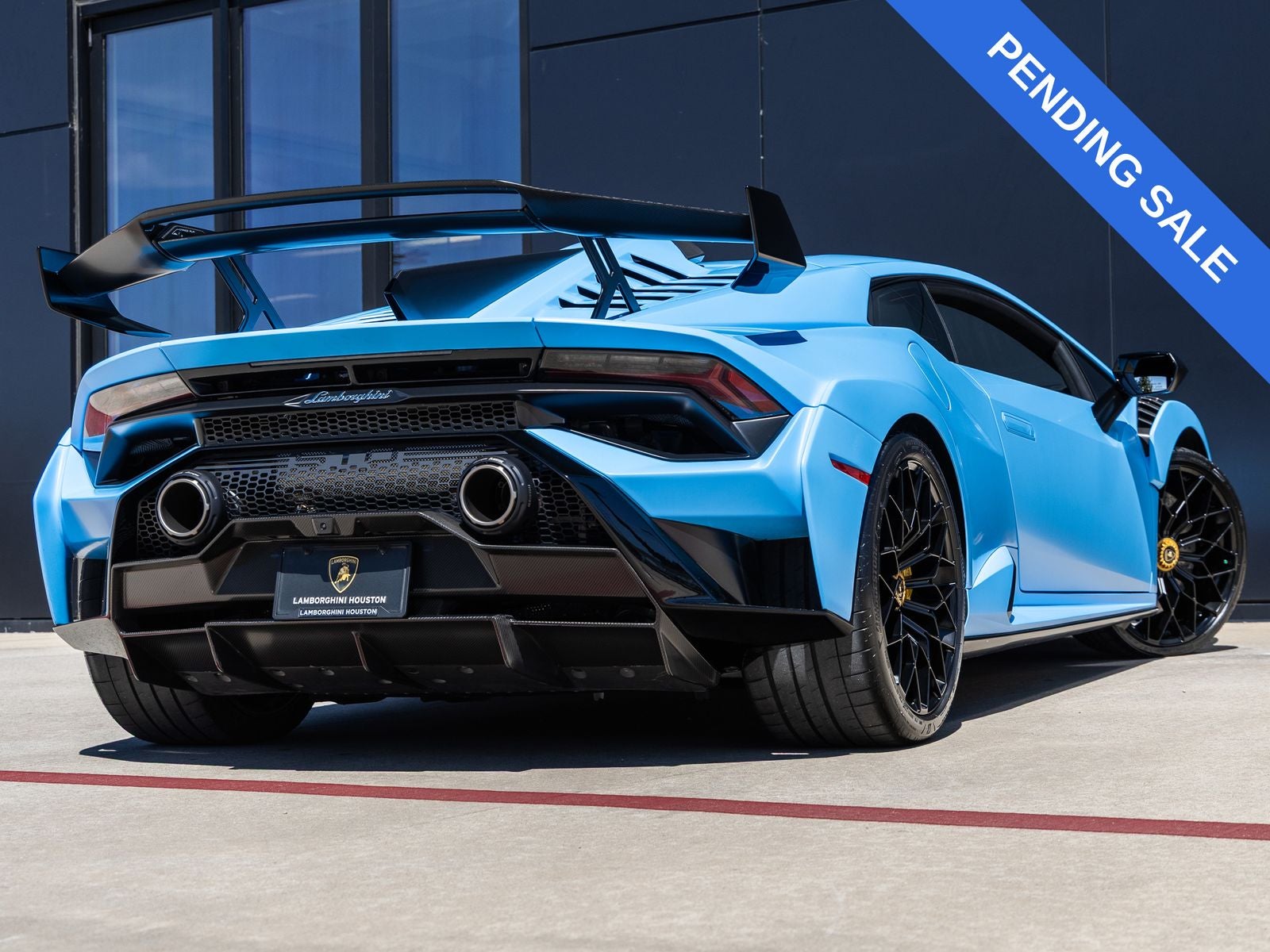 2024 Lamborghini Huracan STO Base