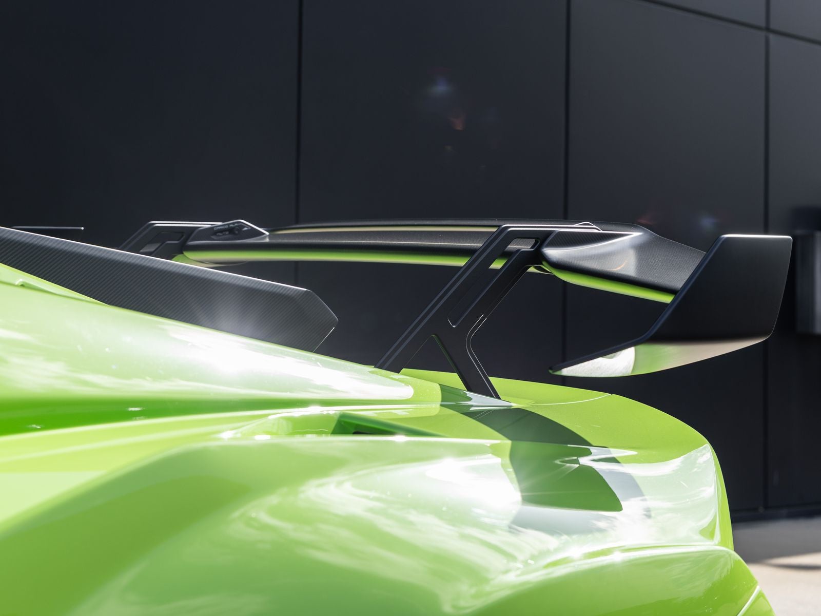 2023 Lamborghini Huracan STO Base