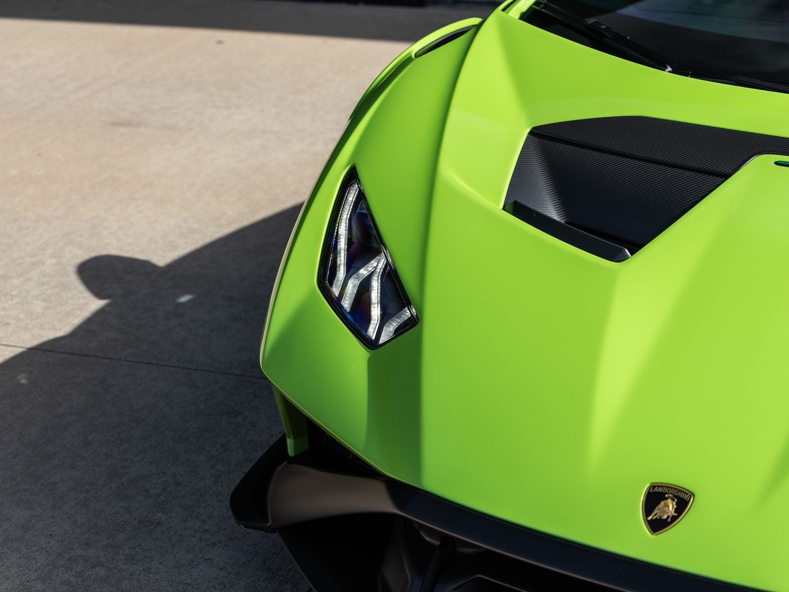 2023 Lamborghini Huracan STO Base