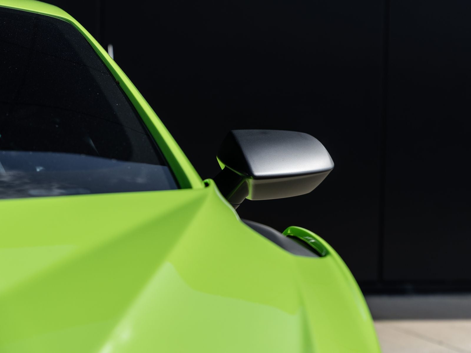 2023 Lamborghini Huracan STO Base