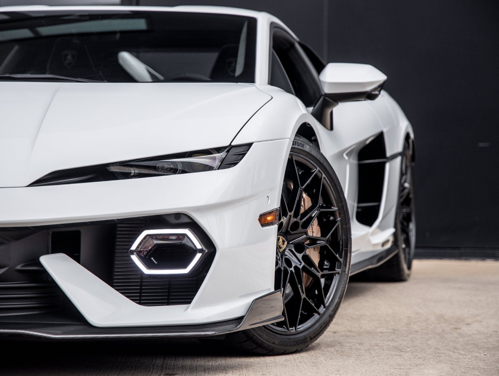 2026 Lamborghini Temerario Base
