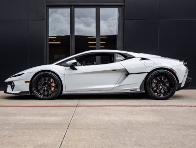 2026 Lamborghini Temerario Base