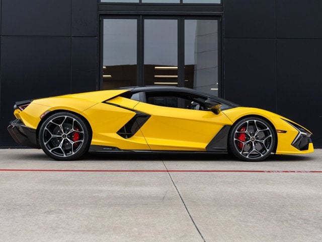 2026 Lamborghini Revuelto Base