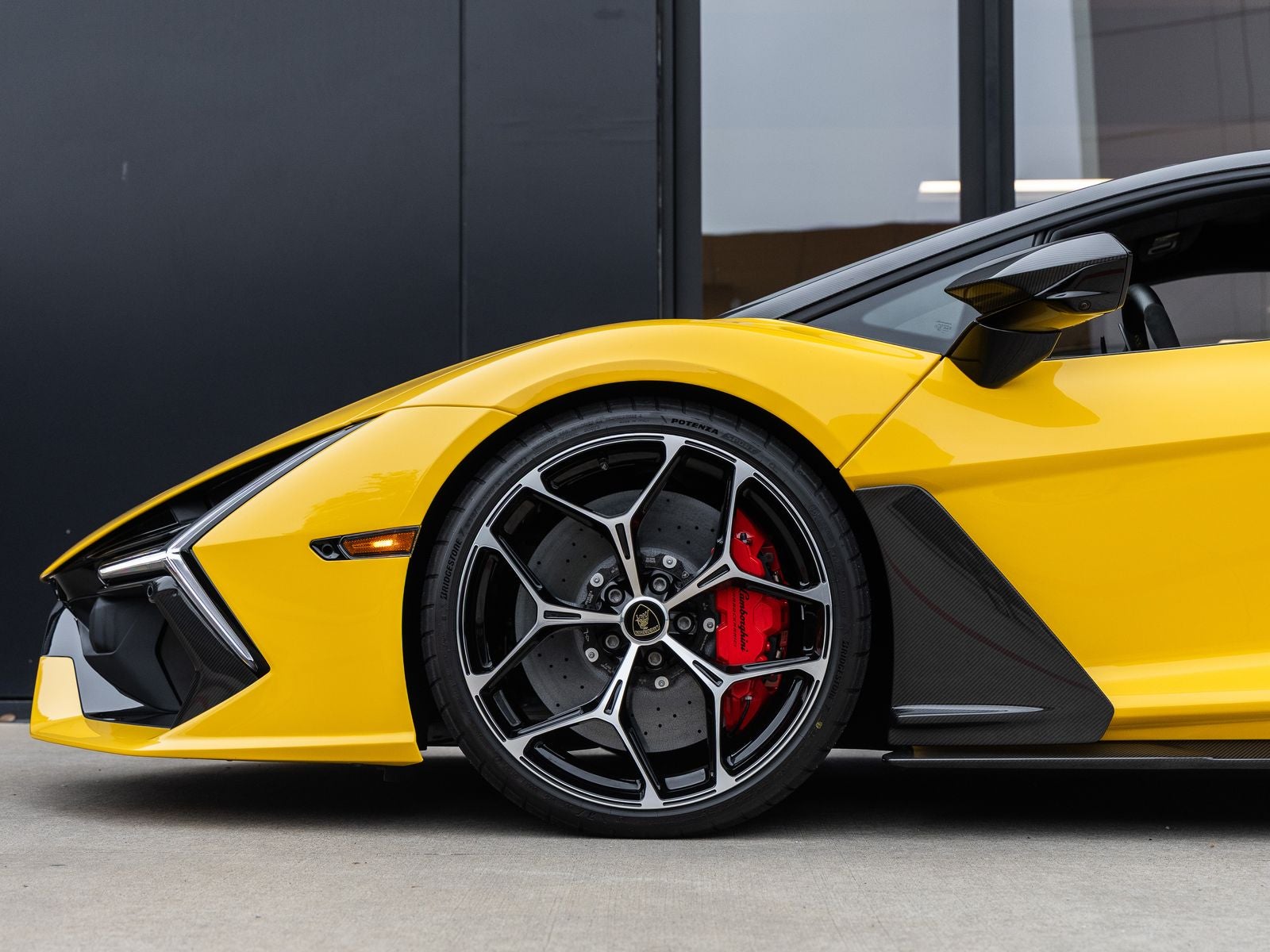 2026 Lamborghini Revuelto Base
