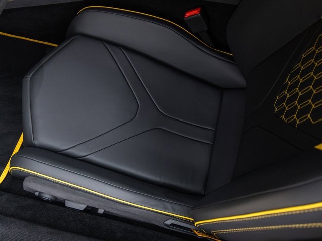 2026 Lamborghini Revuelto Base
